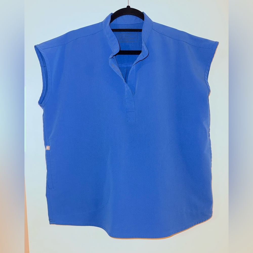 Rafaela Oversized Scrub Top Figs women’s size small
